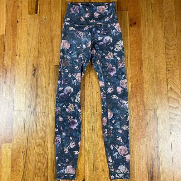 Lululemon Wunder Under High-Rise
Tight *Full-On Luxtreme 28"
Frosted Rose Multi - Picture 4 of 10